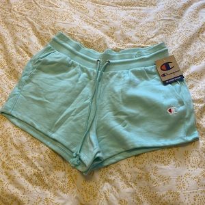 Nwt reverse weave champion shorts. Size XL